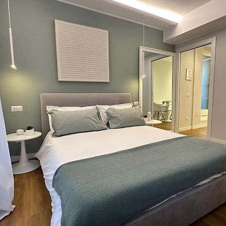 The Captain'S Apartments Sirocco - City Center Leonardo Academy Sesto Calende Zewnętrze zdjęcie